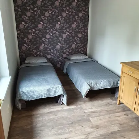 Noorte Valjaku Apartement *